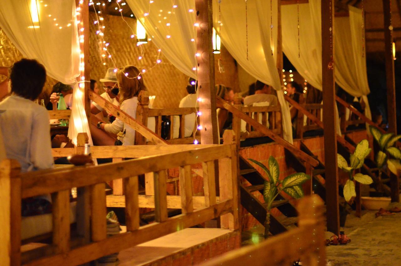 Sea Bird Beach Cafe & Cottages Morjim Exterior foto